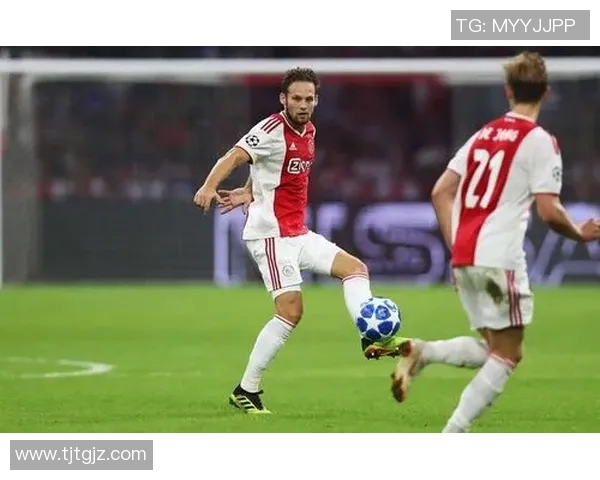 皇马与阿贾克斯对决比分揭晓球迷热议精彩瞬间与战术分析 皇马与阿贾克斯对决比分揭晓球迷热议精彩瞬间与战术分析