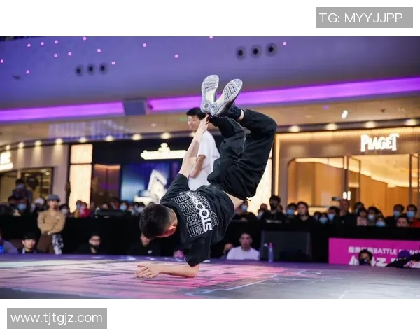 广州街舞队中路突破新风潮引领街舞革新潮流与未来发展探讨 广州街舞队中路突破新风潮引领街舞革新潮流与未来发展探讨