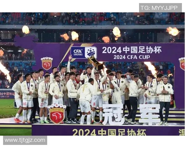 曼联对阵上海海港精彩直播全程回顾与赛后分析